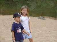 Julia, F�lix et le croco